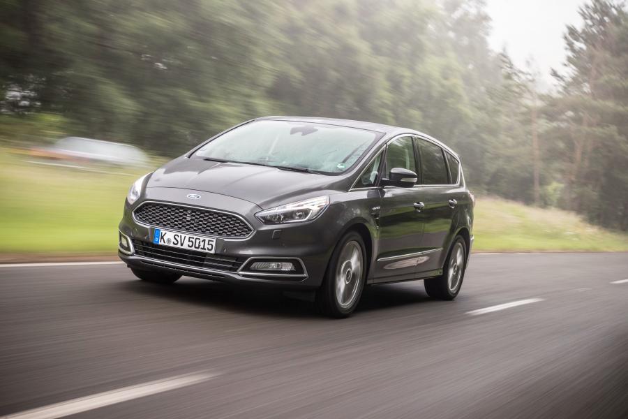  Ford Vignale S-Max 2016 года  (UK) (фото 16 из 25)